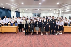 S__49889287_0 (1) S__49889287_0 (1)